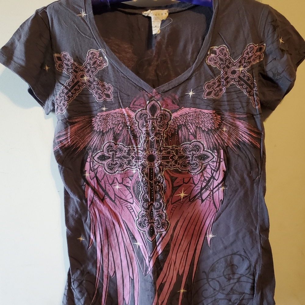 Size Medium 8/10 Xzavier V neck Shirt